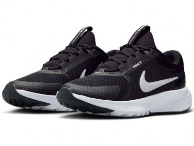 Nike Star Run Lace-Up Low Top Sneakers