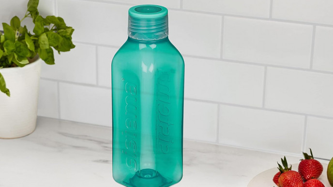 Sistema Square Sports Water Bottle 725 ml £2.50 @ Amazon