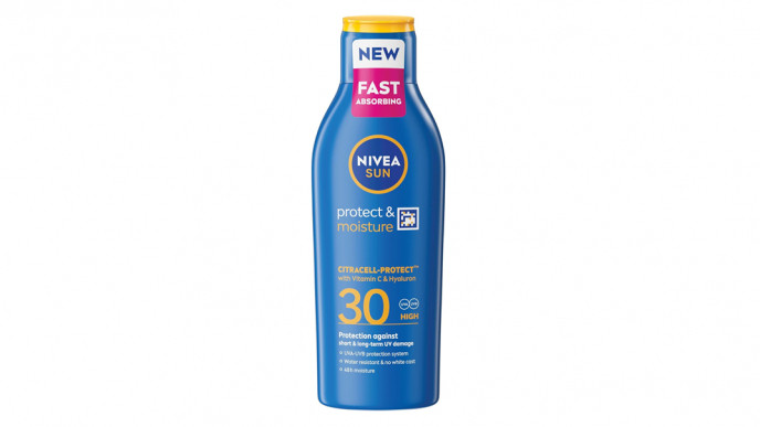 Nivea Sun Protect & Moisture Sun Lotion SPF 30 (200 ml) £3.24 @ Amazon