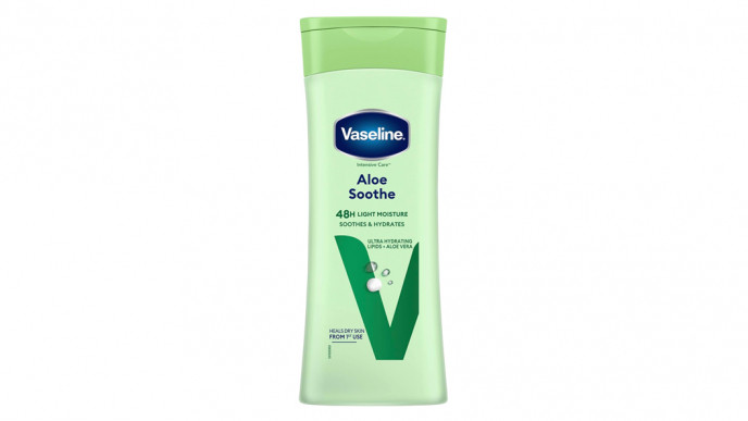 Vaseline Intensive Care Aloe Soothe Body Lotion 400 ml £2.46 @ Amazon
