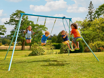 TP Triple Swing Set £70 @ The Entertainer
