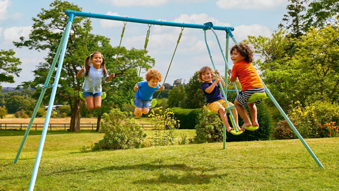 TP Triple Swing Set £70 @ The Entertainer