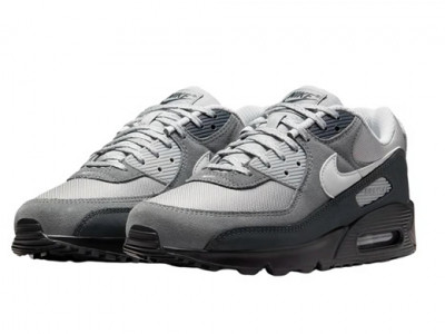 Up to 80% off Nike @ Secret Sales