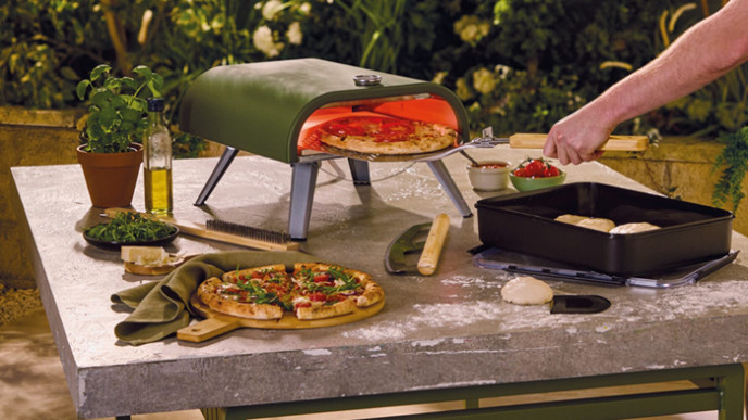Aldi's at home pizza oven is back for summer 2026!