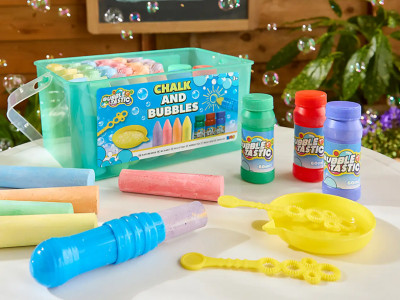 40 Piece Bubble & Chalk Set £5 @ Dunelm