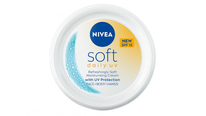 NIVEA Soft Daily UV SPF15 (100ml) £2.44 @ Amazon